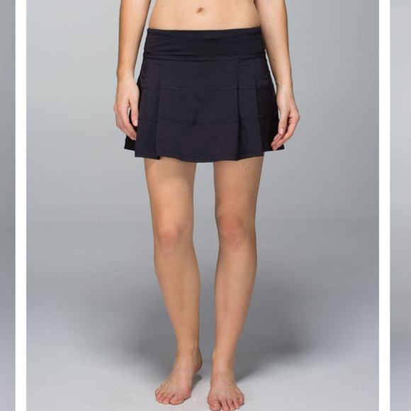 EUC Black Lululemon Run Pace Setter Skort | Skirt Size 12 - Picture 2 of 7